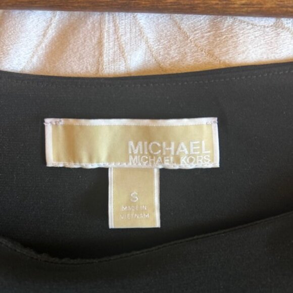 Michael Kors black top in size small with chain link straps - Picture 3 of 5